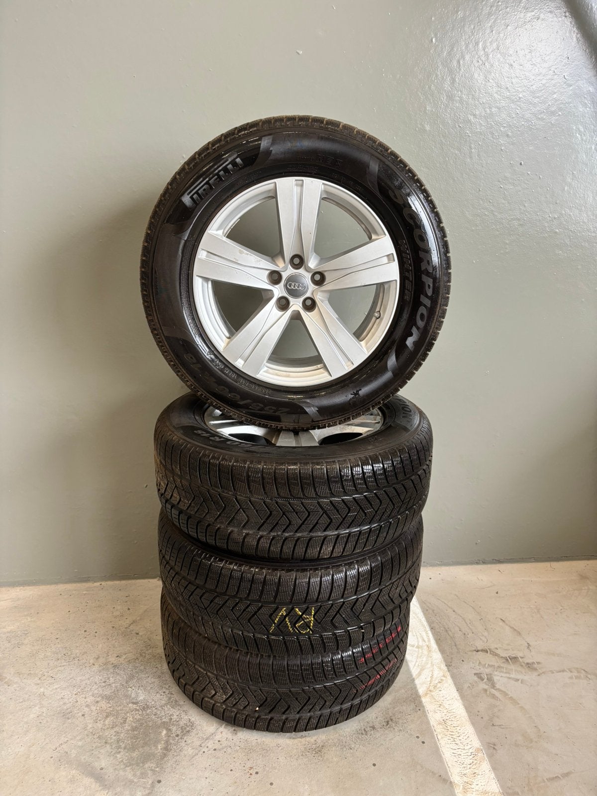 18 inch originele Audi Q7 velgen met winterbanden!, Auto-onderdelen, Banden en Velgen, Ophalen, 18 inch, Velg(en), Winterbanden
