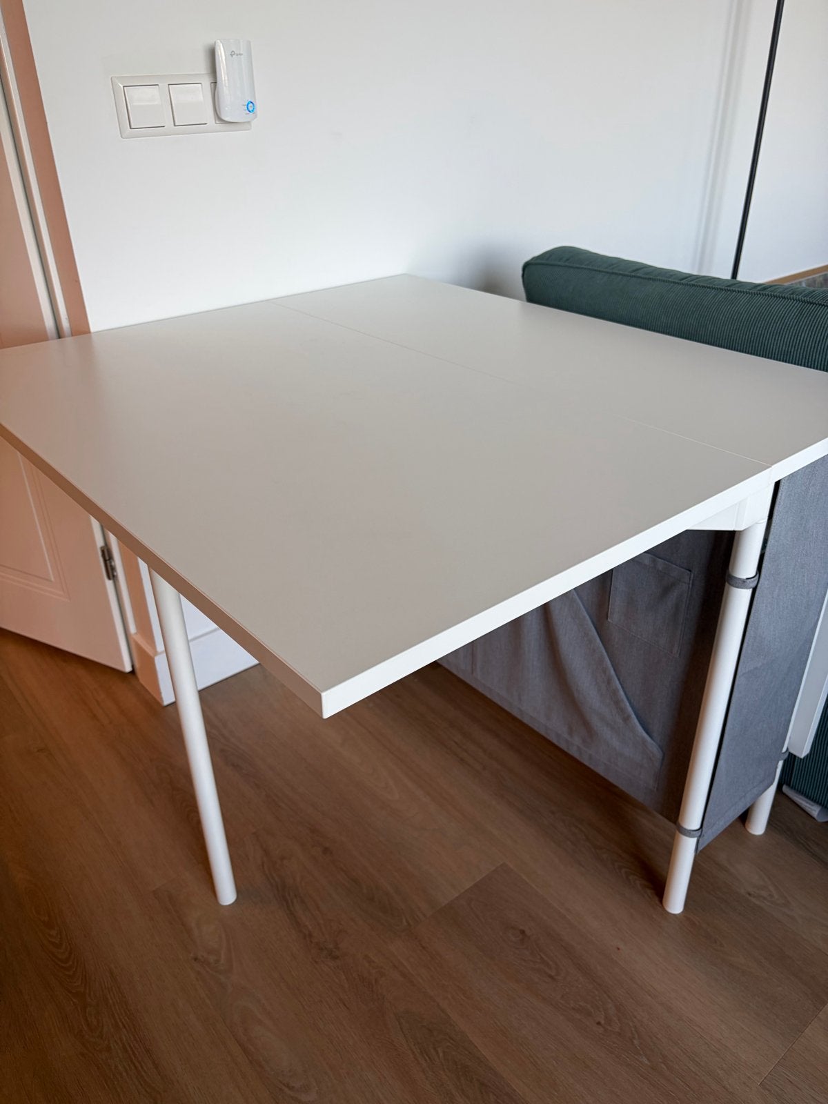 Dining table with storage, Ophalen, Overige materialen, 100 tot 150 cm, 50 tot 100 cm