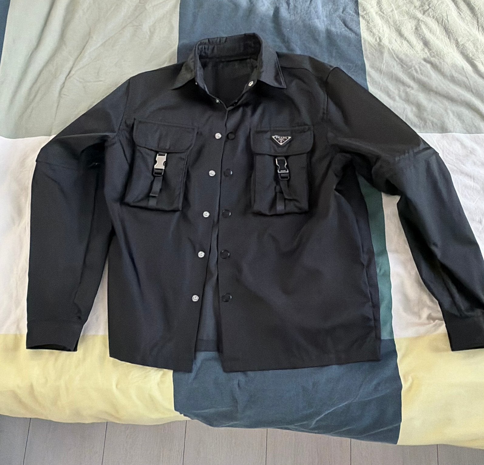 Prada set - Nylon Jacket S Broek 46 T-shirt M – Bon aanwezig, Kleding | Heren, Ophalen of Verzenden, Zo goed als nieuw, Zwart