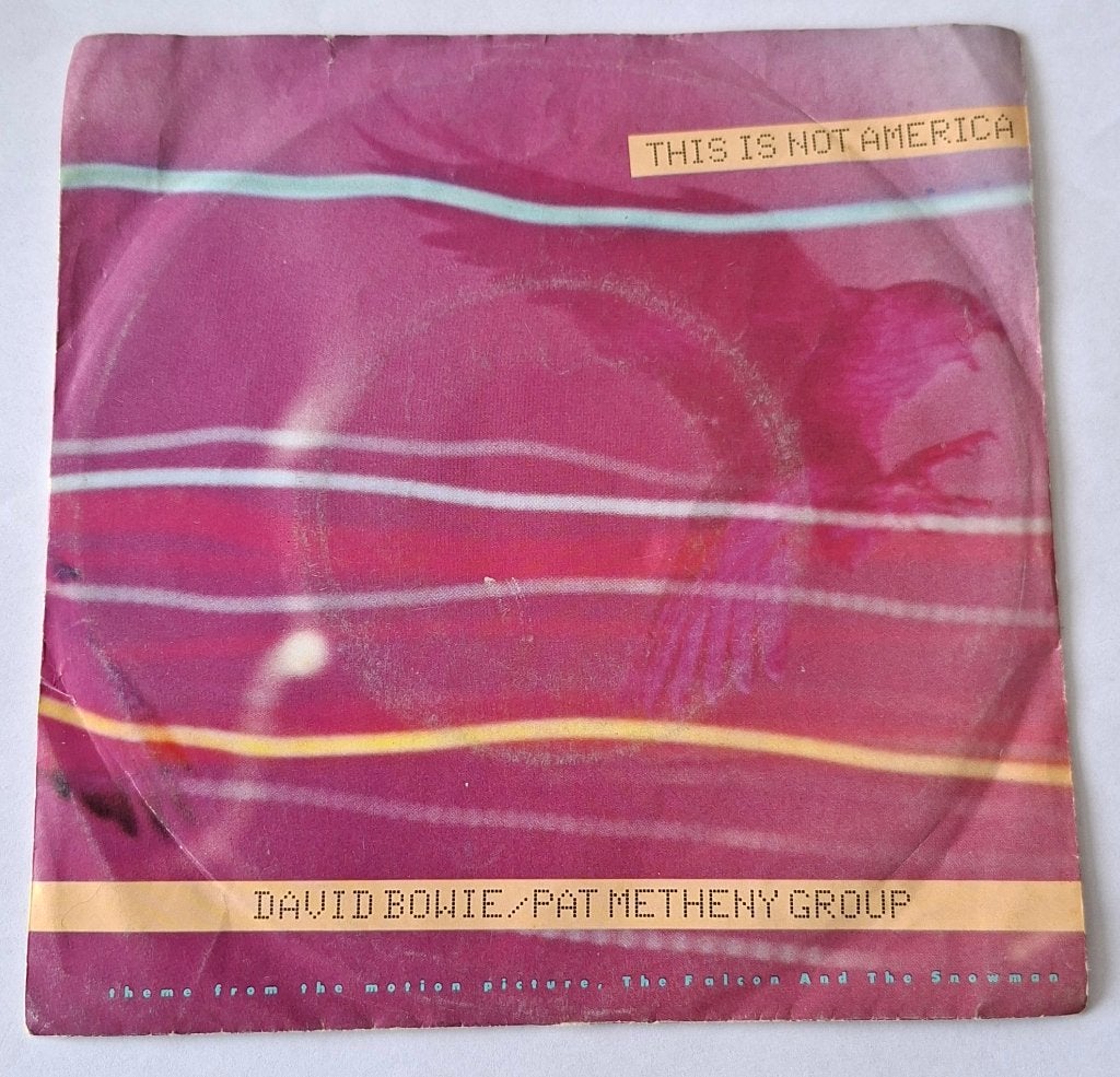 David Bowie - This is not America, Ophalen of Verzenden, Gebruikt, Pop, Single