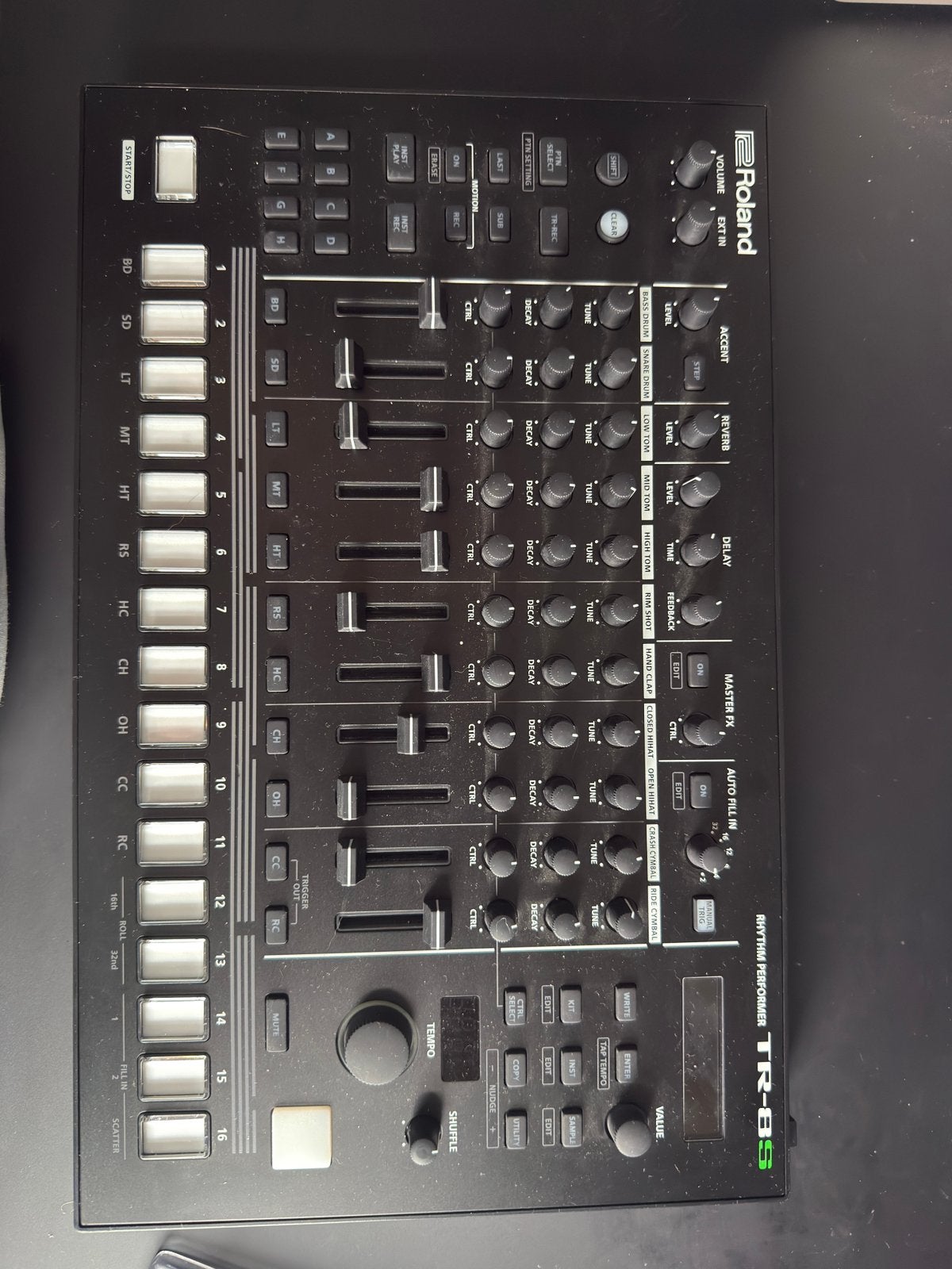 Roland TR-8S, Ophalen, Zo goed als nieuw