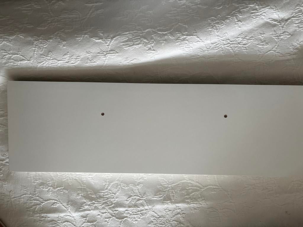 Witte wandplank met blind ophangsysteem - JYSK, Ophalen of Verzenden, Nieuw