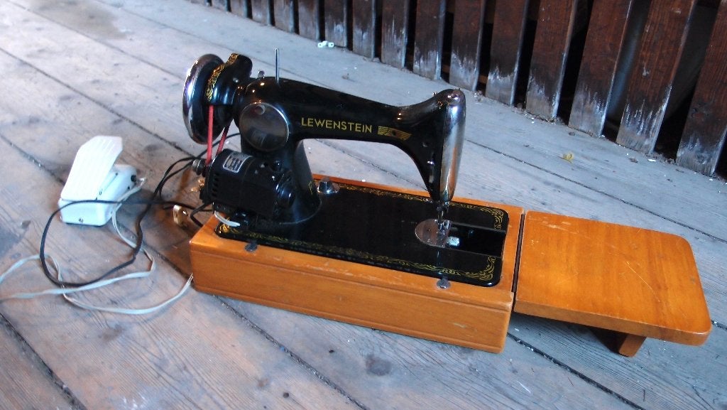 vintage Lewenstein naaimachine, Antiek en Kunst, Antiek | Naaimachines, Ophalen