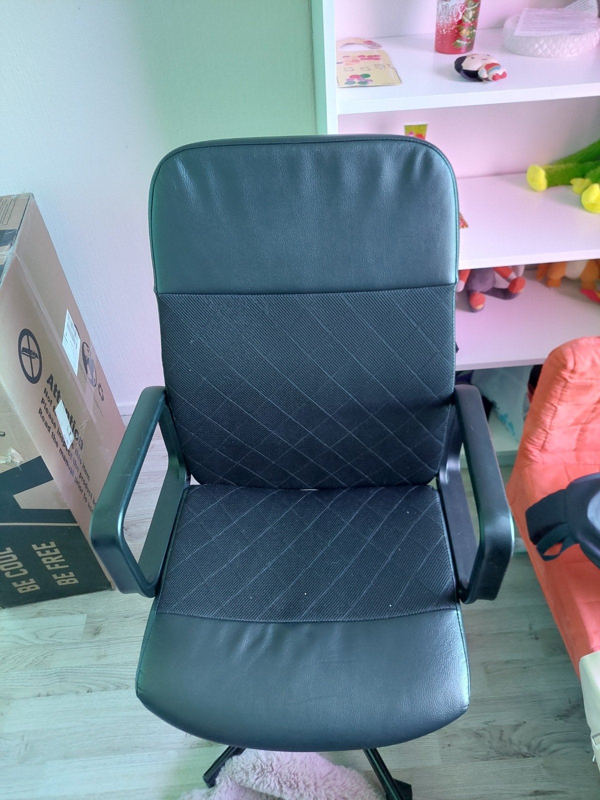 Bureau stoel, Huis en Inrichting, Bureaustoelen, Ophalen, Gebruikt, Zwart, Gaming bureaustoel