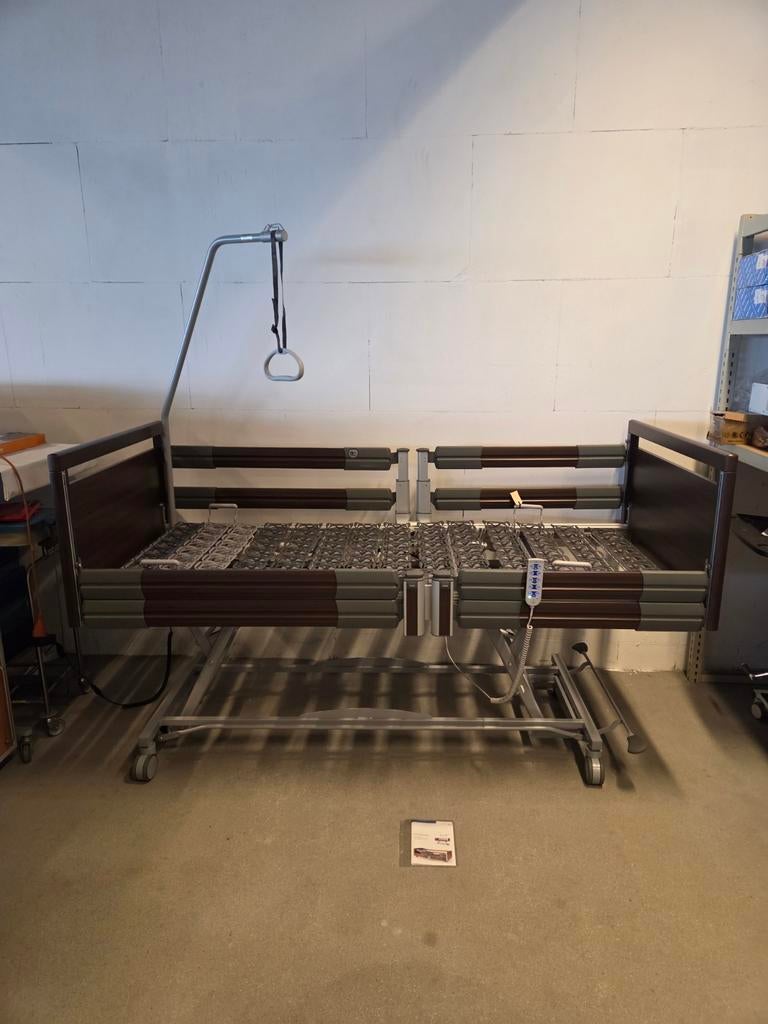 Luxe XL zorgbed / verpleegbed 220 cm., Ophalen