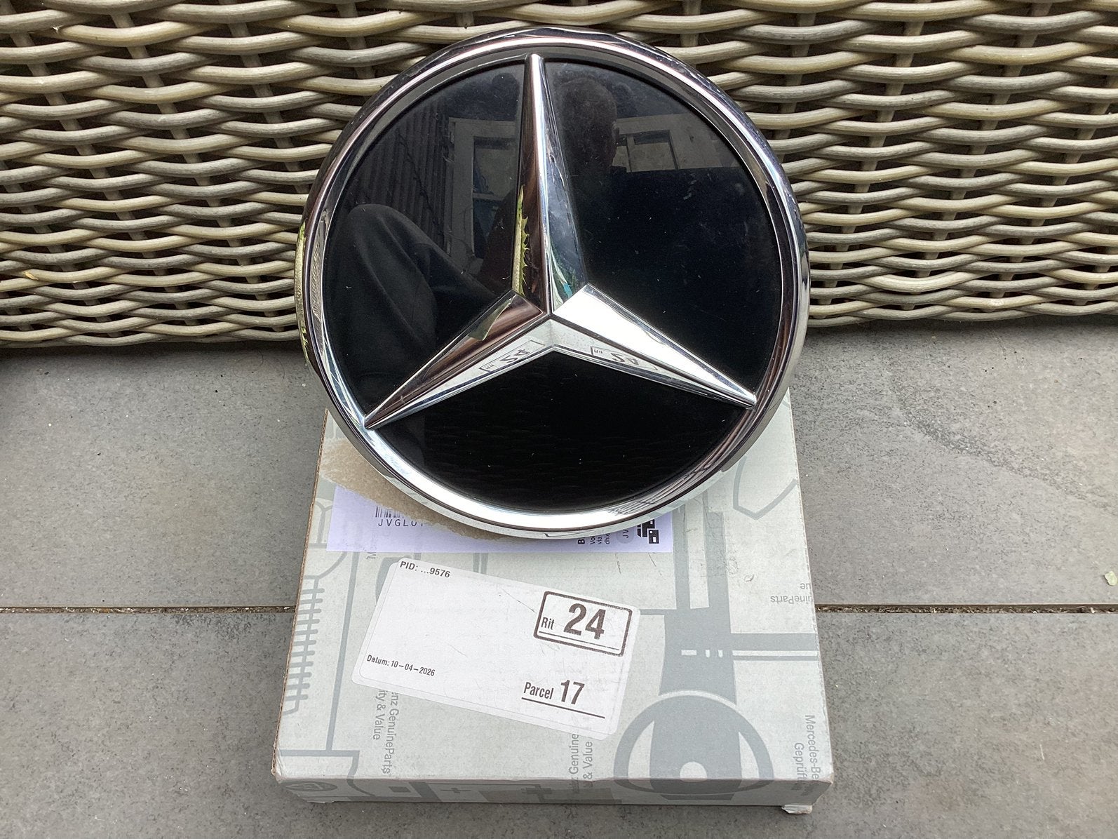 Mercedes W213 embleem radarhouder A2138880201, Ophalen of Verzenden, Gebruikt, Mercedes-Benz