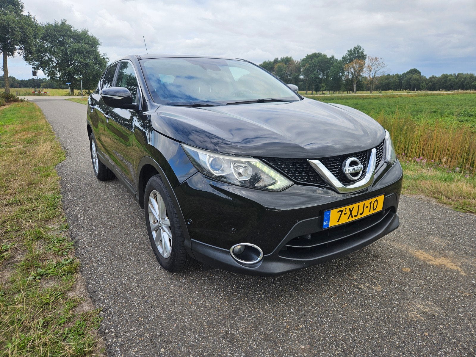 Nissan Qashqai 1.2 Dig-t 85KW 2WD 2014 Zwart, Auto's, Voorwielaandrijving, 4 cilinders, Zwart, Origineel Nederlands