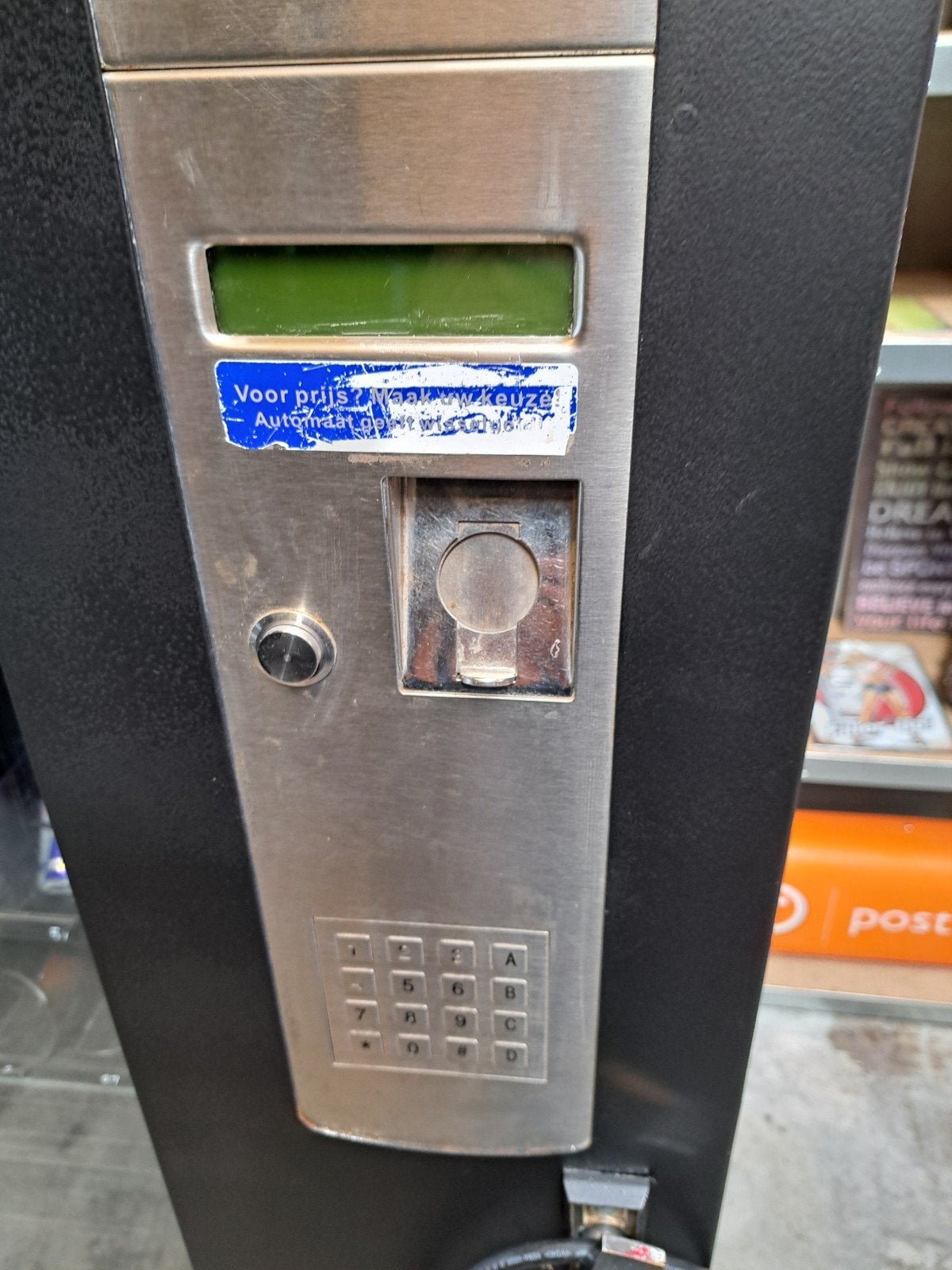 fris / snack automaat gekoeld, Ophalen