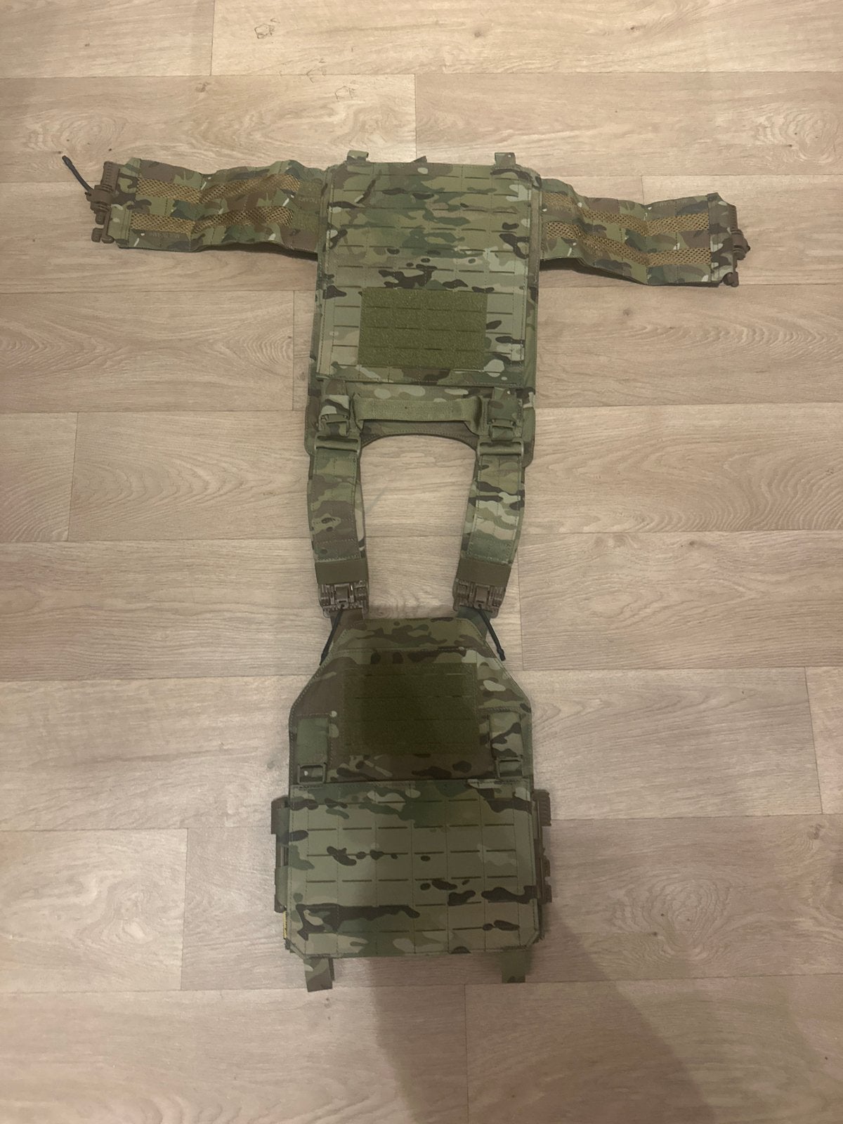 Emmerson gear specter Multicam Plate carrier + quick release, Ophalen, Overige soorten, Overige gebieden, Kleding of Schoenen