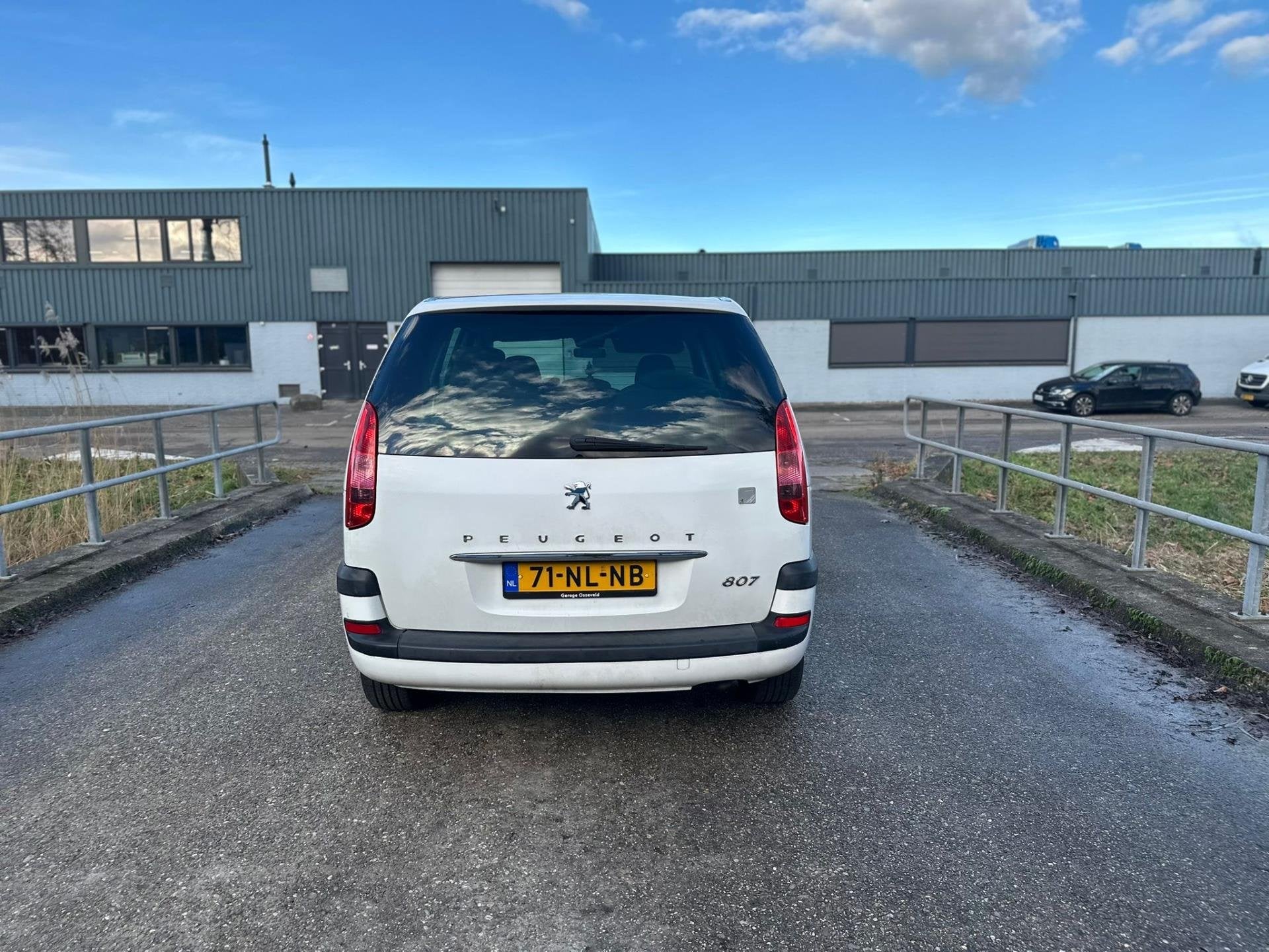 Peugeot 807 2.2 SR 7 persoons Airco! schuifdeuren 1 jaar APK, Auto's, Peugeot, Voorwielaandrijving, Gebruikt, 4 cilinders, Wit