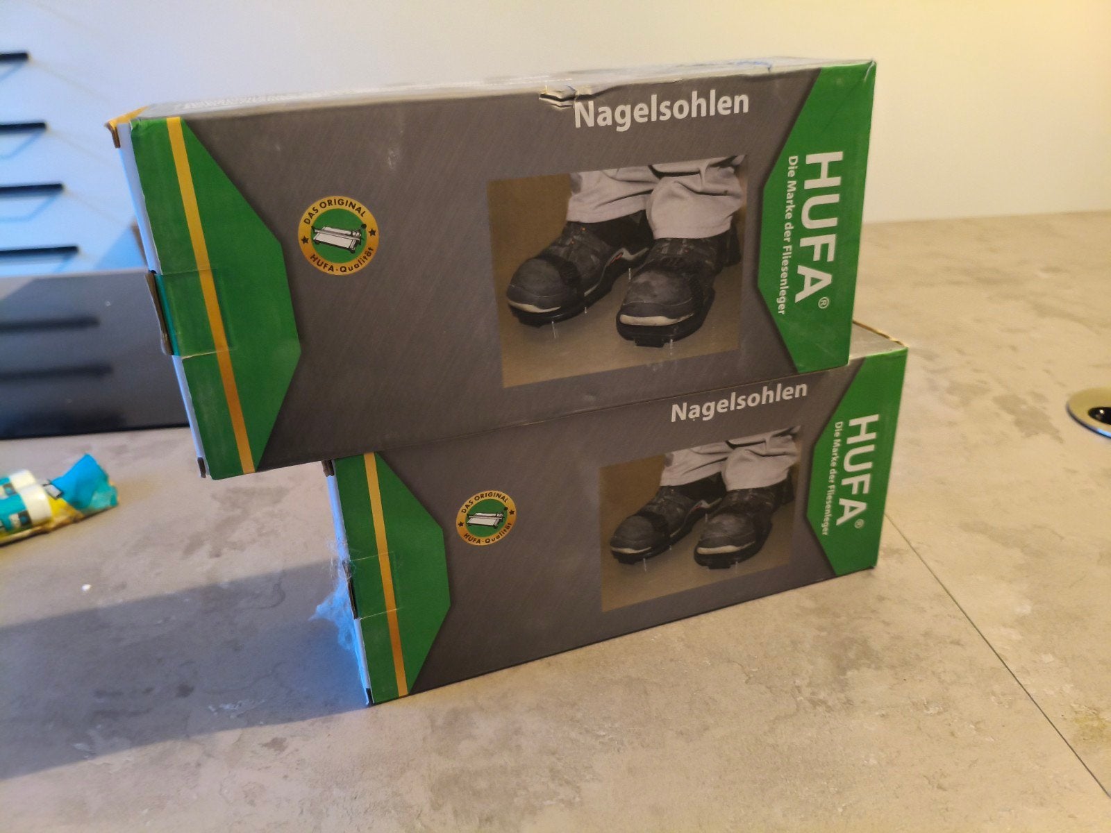 Nieuwe egaliseerschoenen (nagelzolen) voor vloerwerk, Ophalen of Verzenden, Nieuw