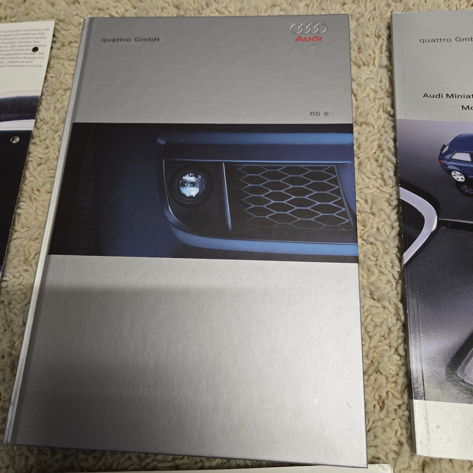 Diverse Audi brochures magazines, Ophalen, Zo goed als nieuw, Audi