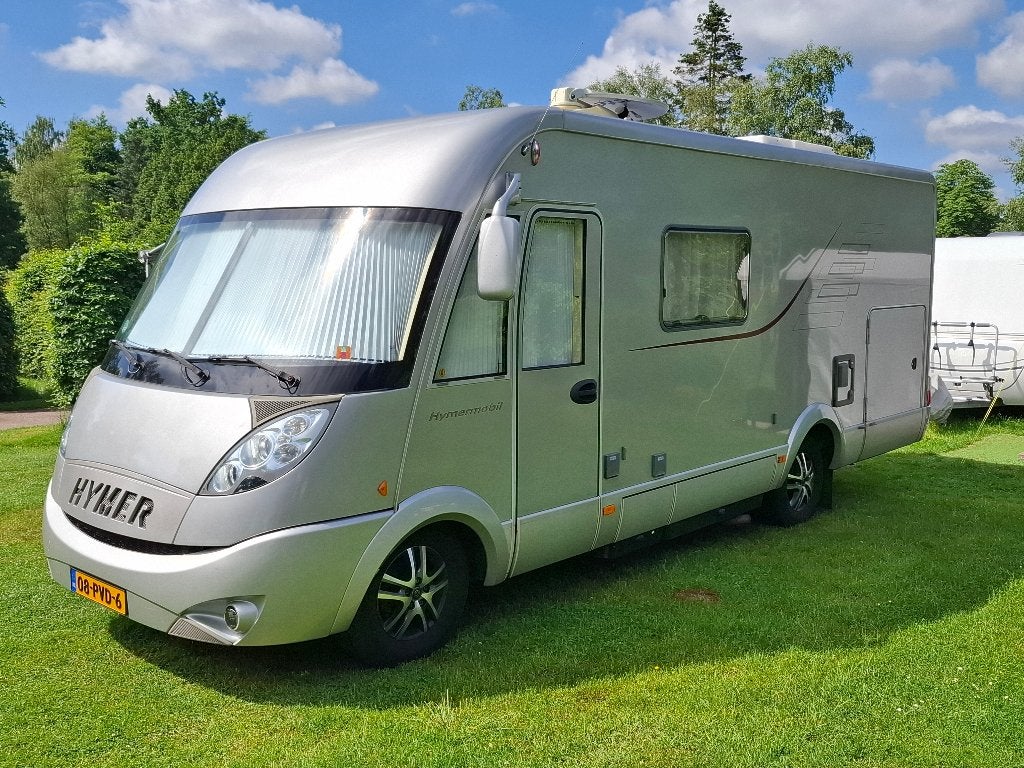 Foto 2 van Hymer B 614 SL Integraal camper