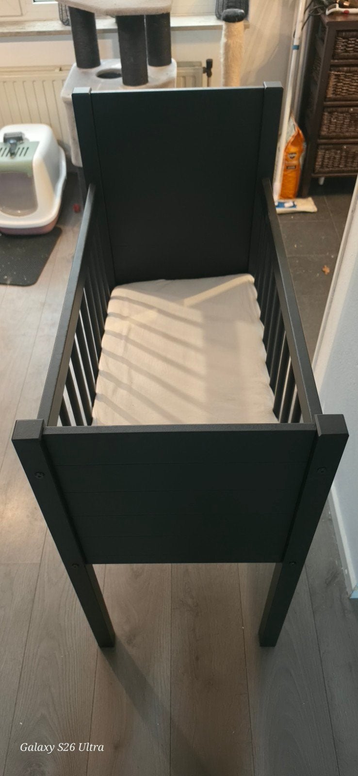 Babydump Wieg - Zwart (nieuw) met nieuw matrasje, Ophalen, Nieuw, Wieg