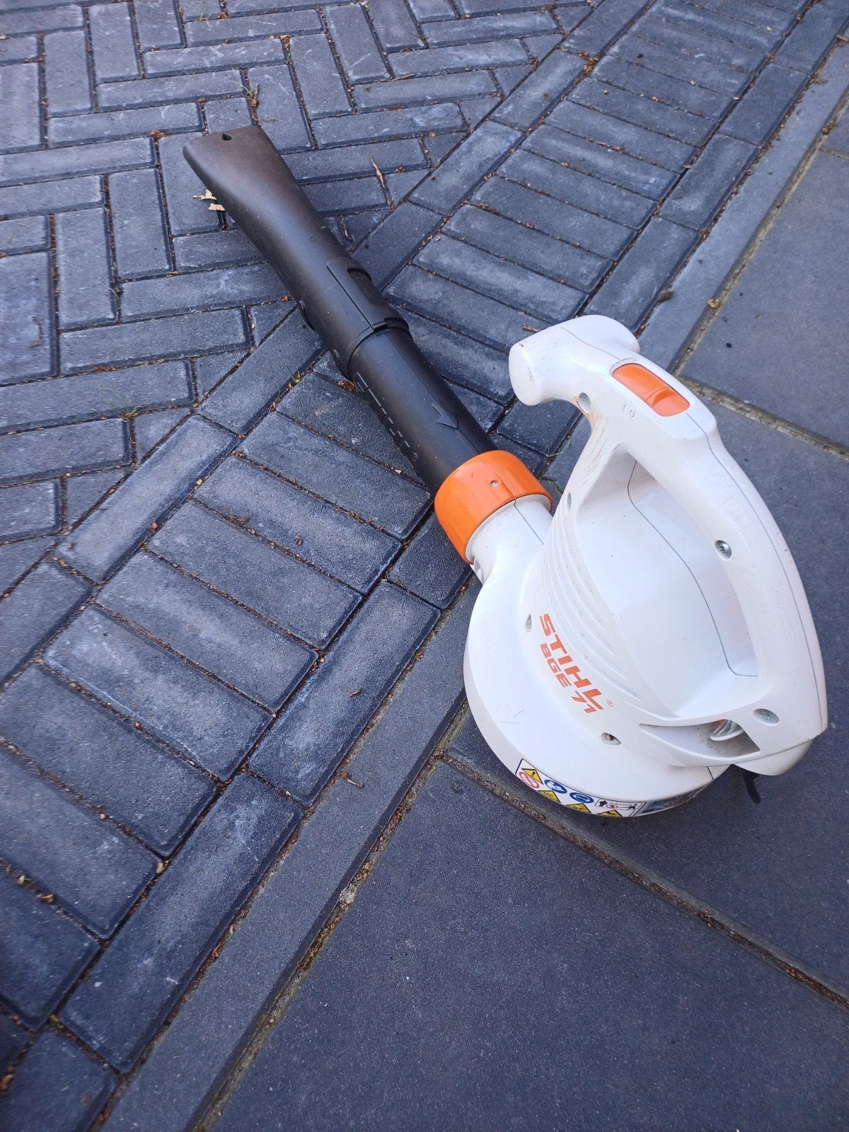 Stihl BGE 71 Bladblazer - Elektrisch en Handgedragen, Ophalen, Stihl, Gebruikt, Handgedragen