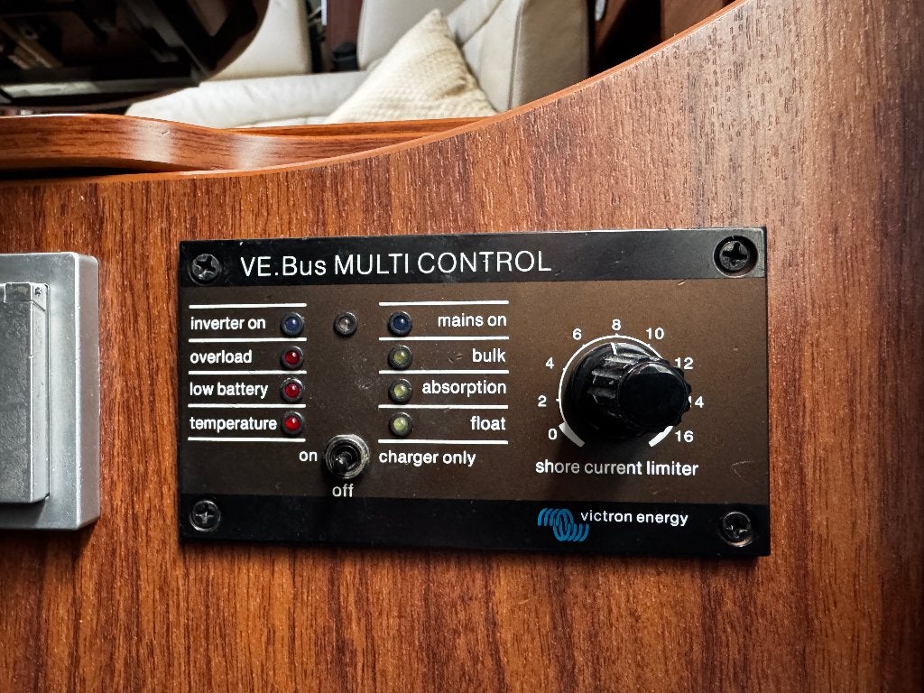Victron VE.bus Multi Control, Ophalen of Verzenden