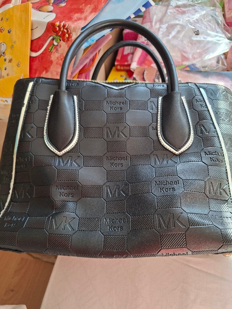 zwarte damestas Michael Kors, Sieraden, Tassen en Uiterlijk, Tassen | Damestassen, Ophalen of Verzenden, Zo goed als nieuw, Zwart
