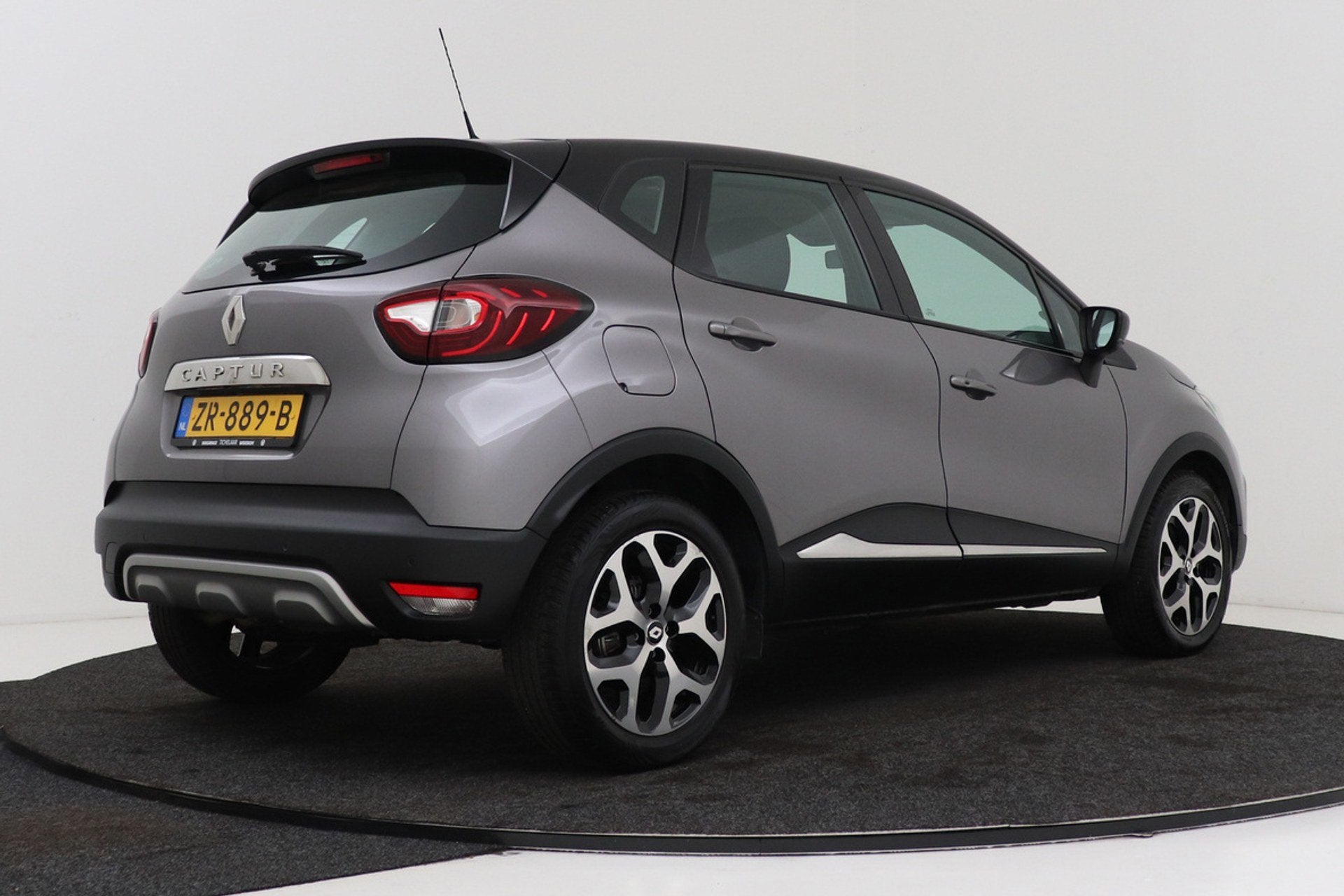 Renault Captur 1.2 TCe Intens | Android Auto | Camera | Auto, Auto's, Stof, Gebruikt, 4 cilinders, SUV of Terreinwagen