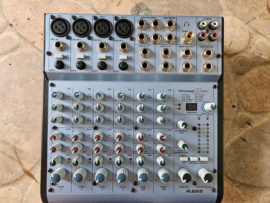 alesis multimix 8 usb, Ophalen of Verzenden, Gebruikt, 5 tot 10 kanalen, Microfooningang