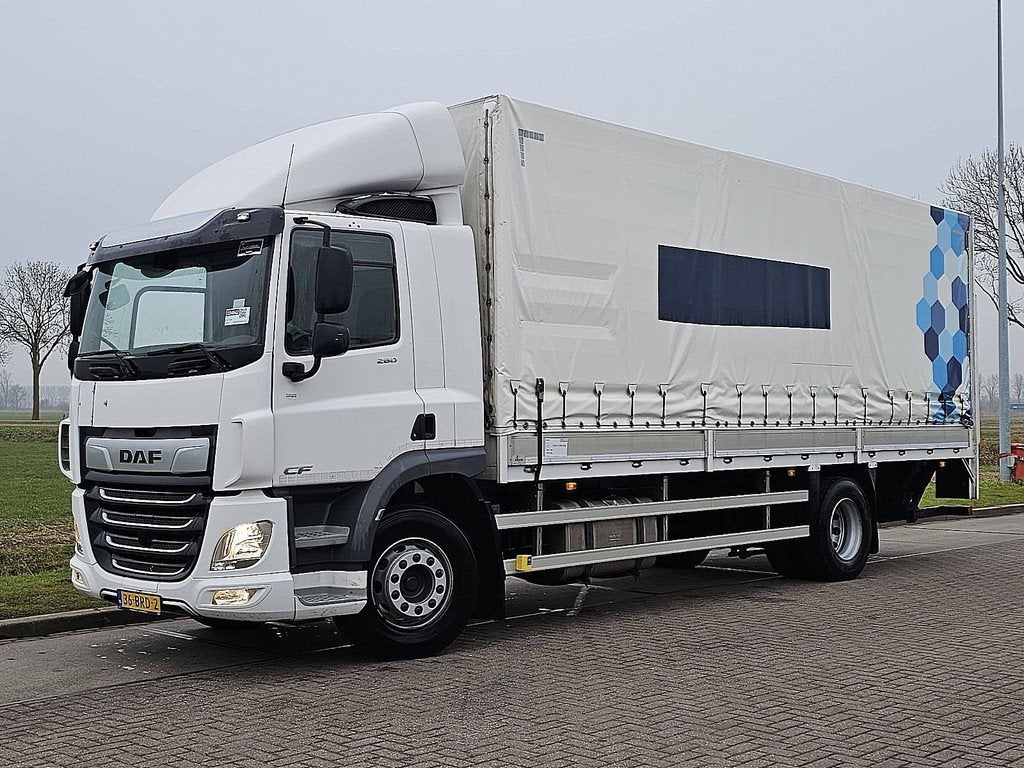 DAF CF 260 19t taillift airco, Automaat, Stoelverwarming, Wit, Origineel Nederlands
