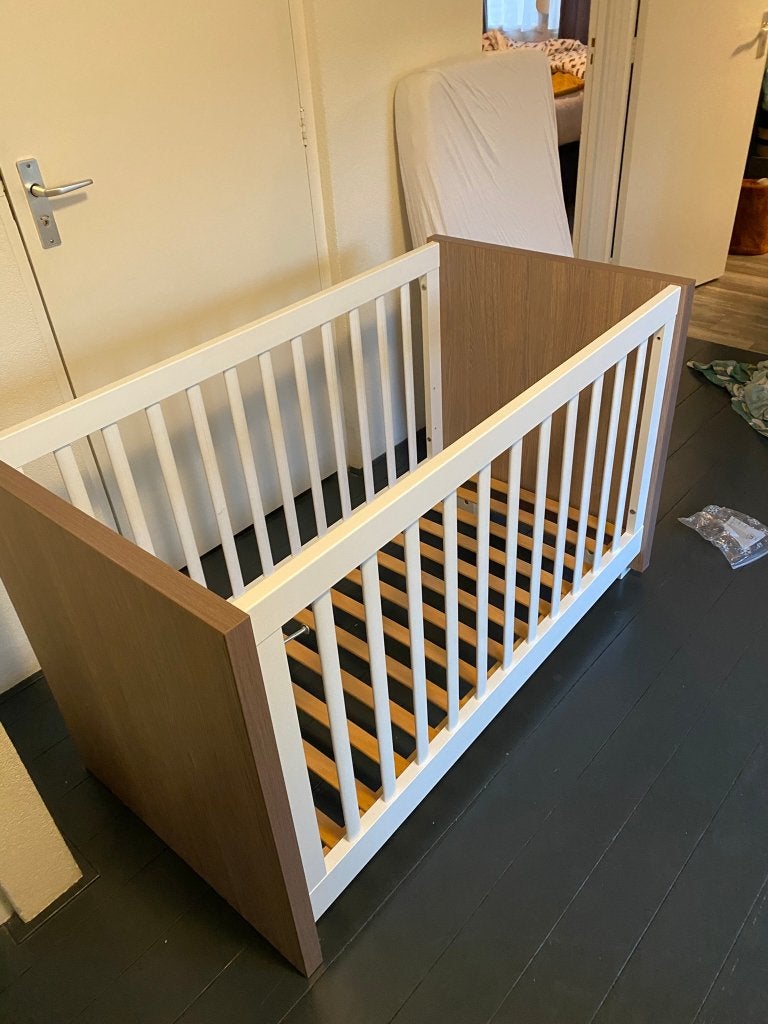 complete kinderkamer. Kast, Commode, bed, plank, Ophalen, Zo goed als nieuw, Jongetje of Meisje