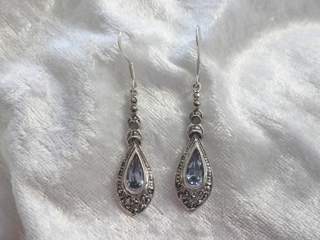 Mooie Fijne Zilveren Oorhangers met Aquamarijn en Markesiet, Sieraden, Tassen en Uiterlijk, Antieke sieraden, Verzenden, Zilver