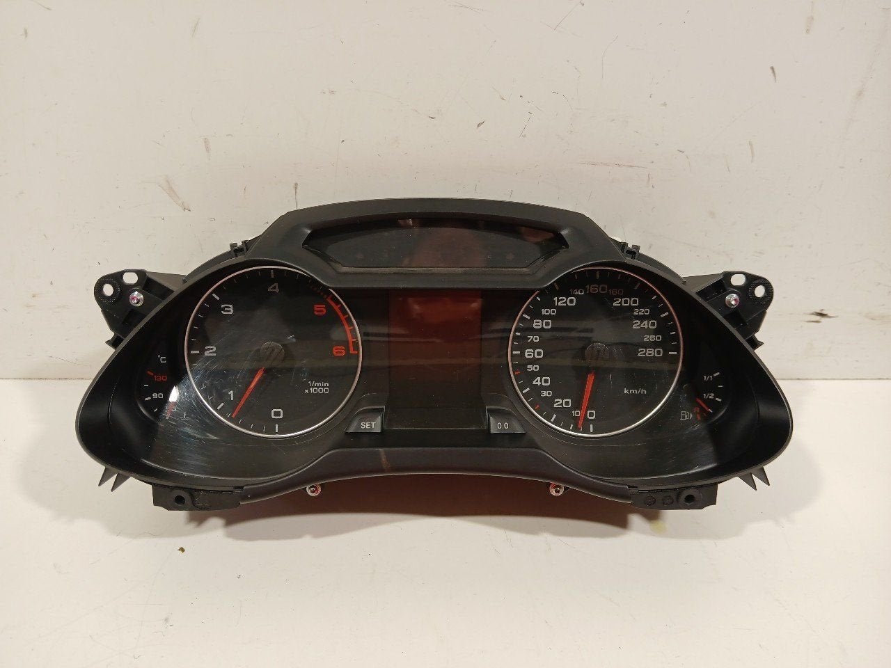 Cockpit Audi A4, Auto-onderdelen, Dashboard en Schakelaars, Onderdelen@venauto.nl, Van der Ven Autorecycling B.V., Gebruikt, Ettenseweg 76, 4706 PB Roosendaal, The Netherlands