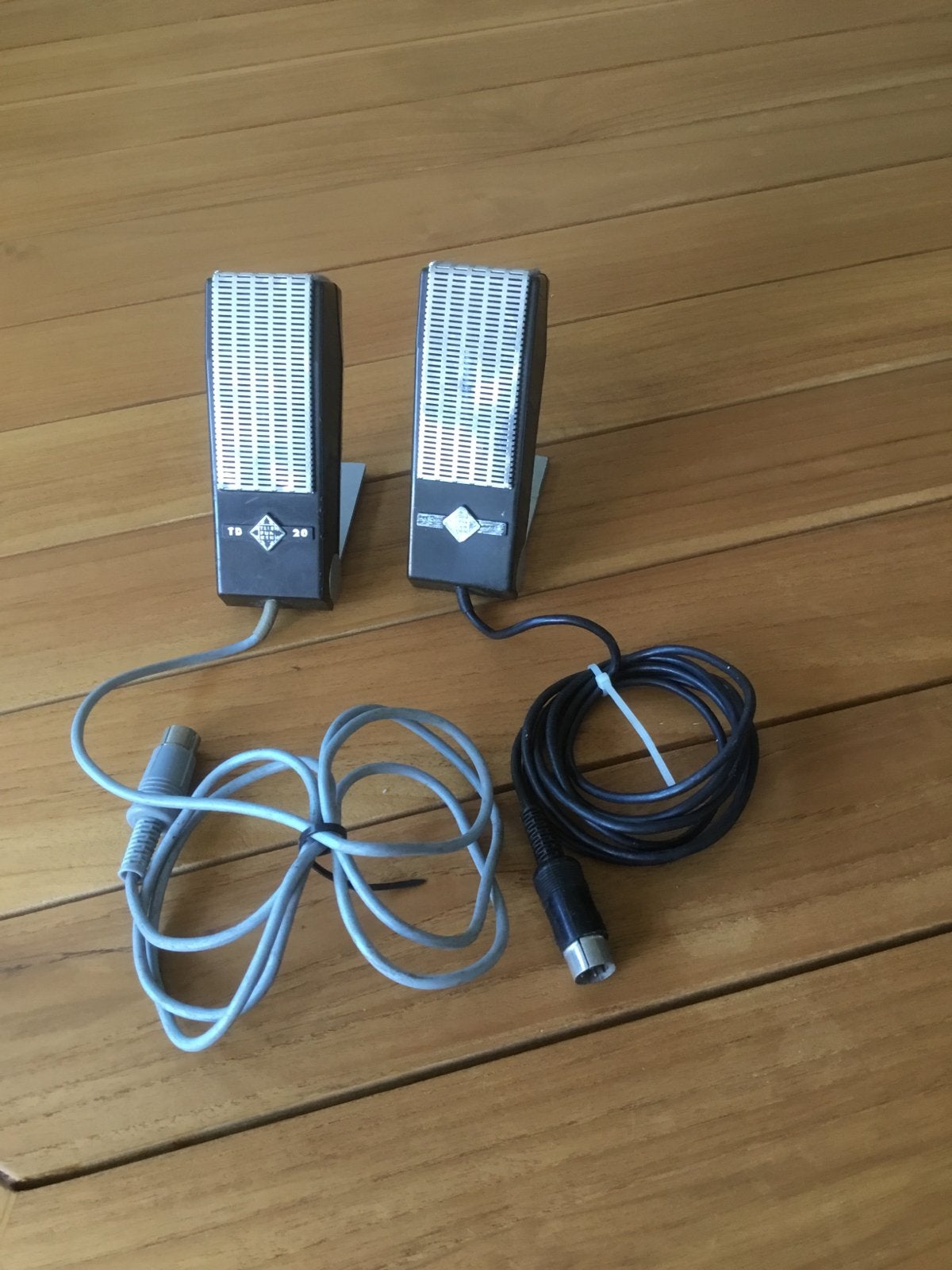 Vintage Telefunken TD 20 Microfoons - Set van 2, Muziek en Instrumenten, Ophalen of Verzenden, Gebruikt, Instrumentmicrofoon