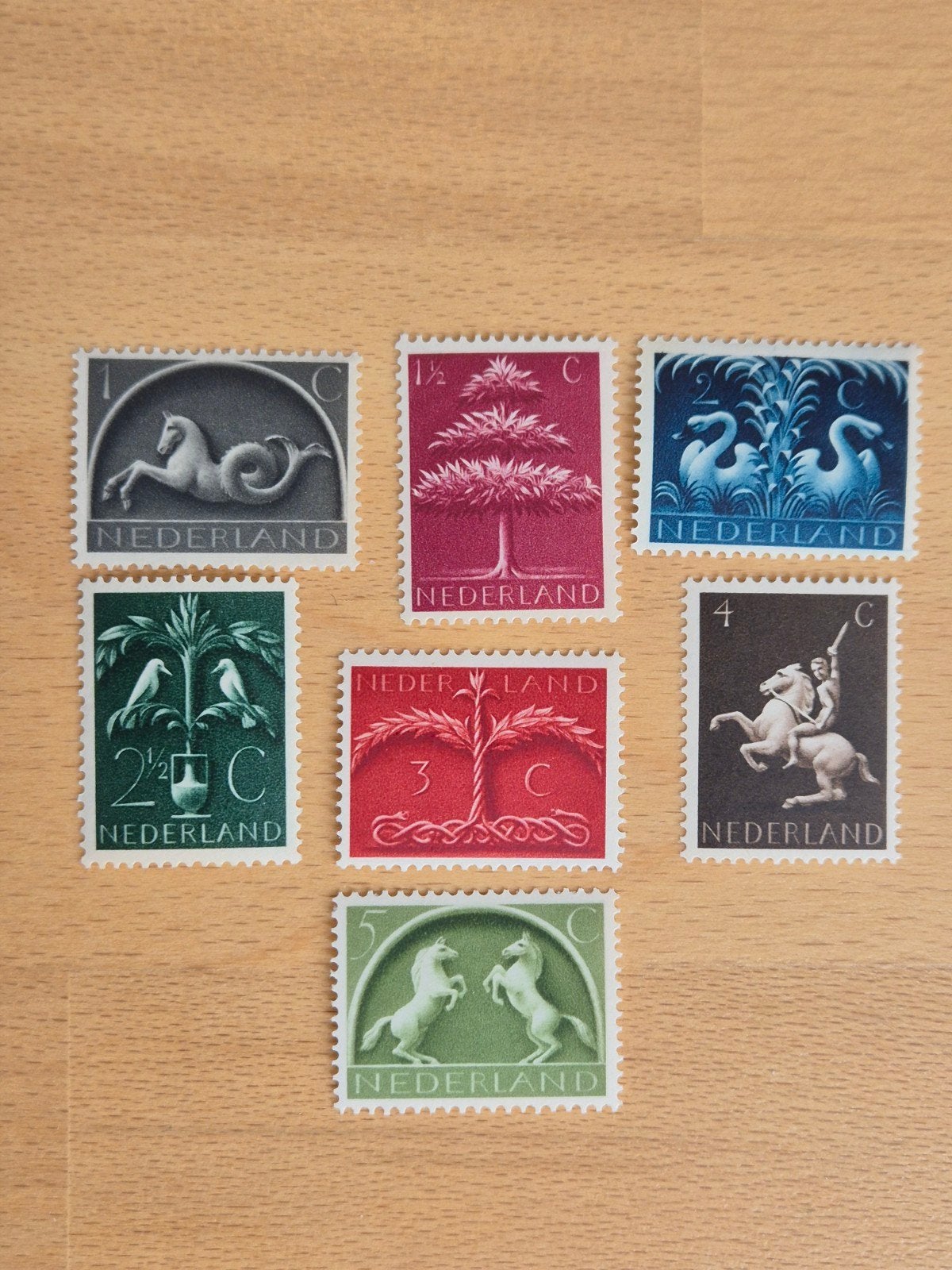 Nederland 1943-1944 Germaanse symbolen, Postzegels en Munten, Postzegels | Nederland, Ophalen of Verzenden, Na 1940, Postfris