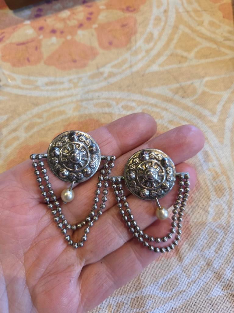 Vintage Spelden met Kettingen en Parelaccenten, Ophalen of Verzenden