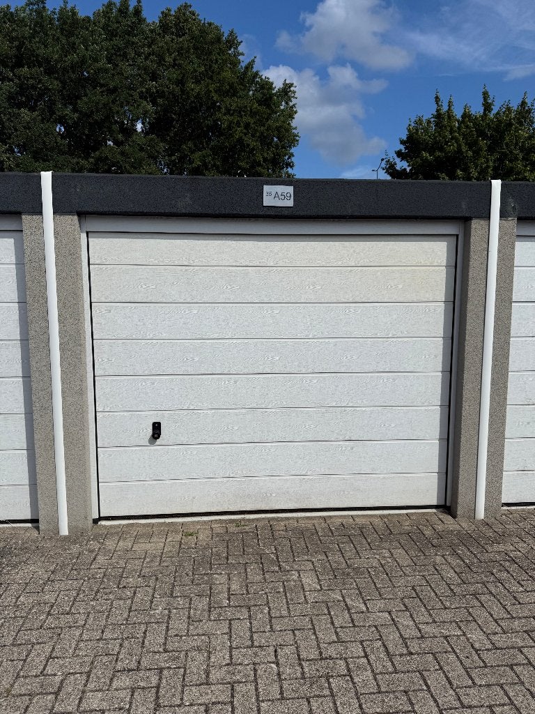 Garagebox te huur (Breda), Auto diversen