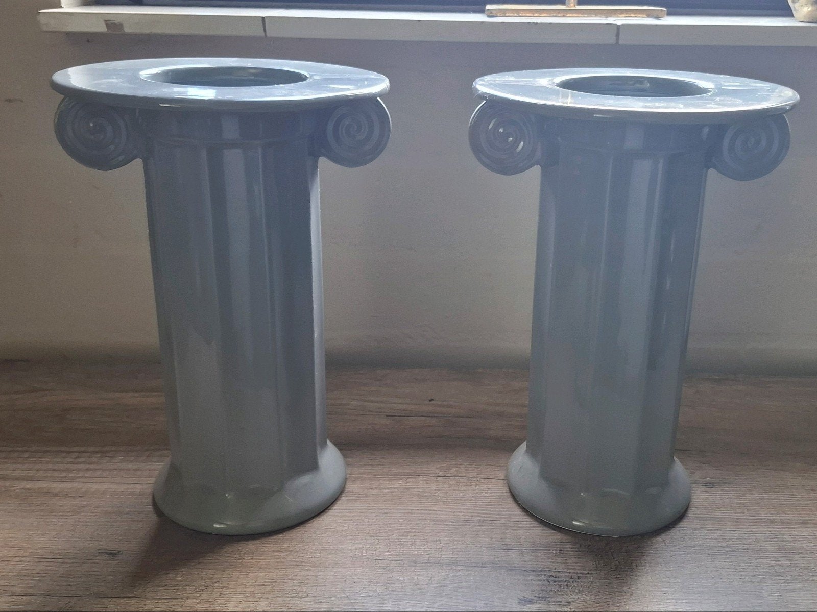 Coco Maison grijze romeinse bloempot / vaas, Huis en Inrichting, Ophalen of Verzenden, Nieuw, Grijs