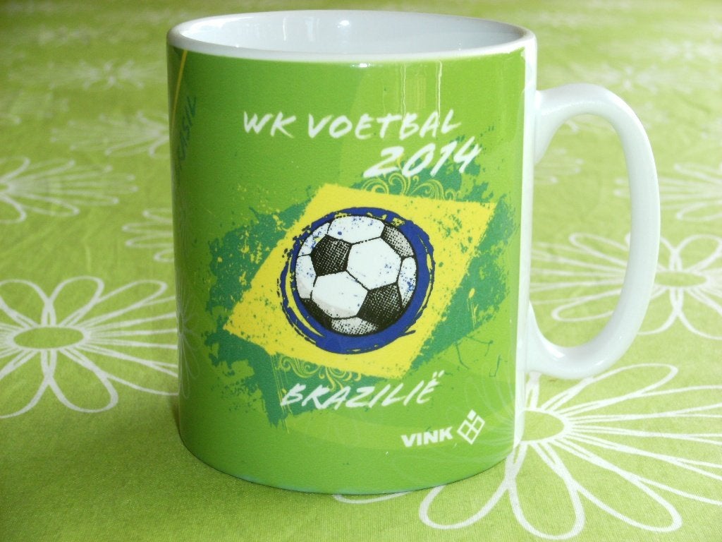 Mok WK voetbal 2014 Brazilië, Ophalen of Verzenden, Zo goed als nieuw, Buitenlandse clubs, Overige typen