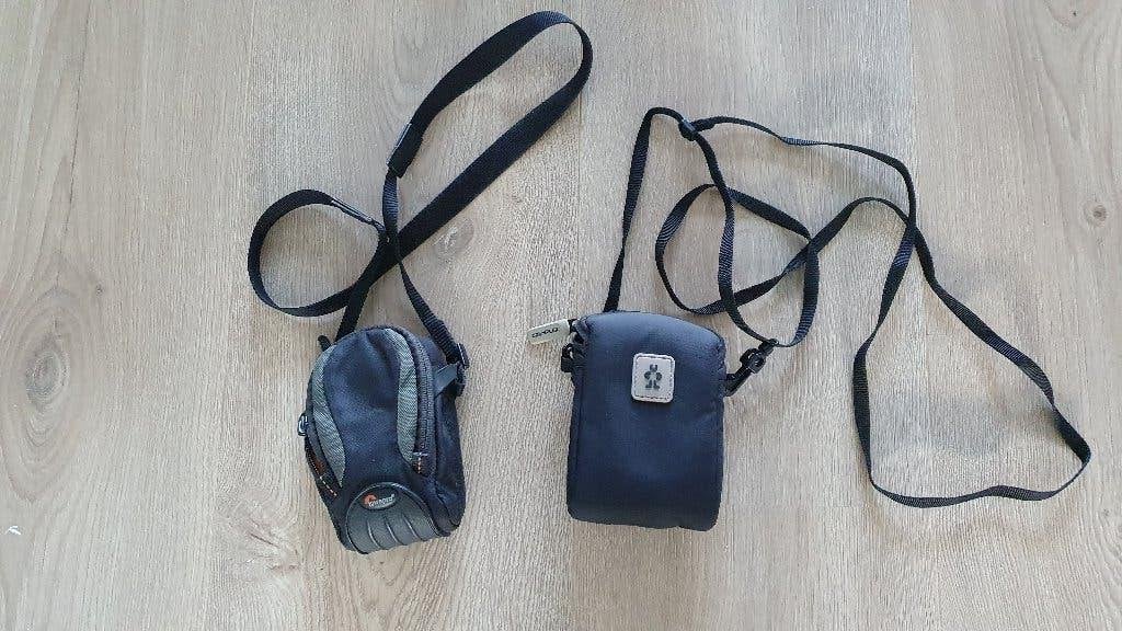 fototasje crumpler voor compact camera (lowepro verkocht), Ophalen of Verzenden, Gebruikt, Schoudertas, Crumpler