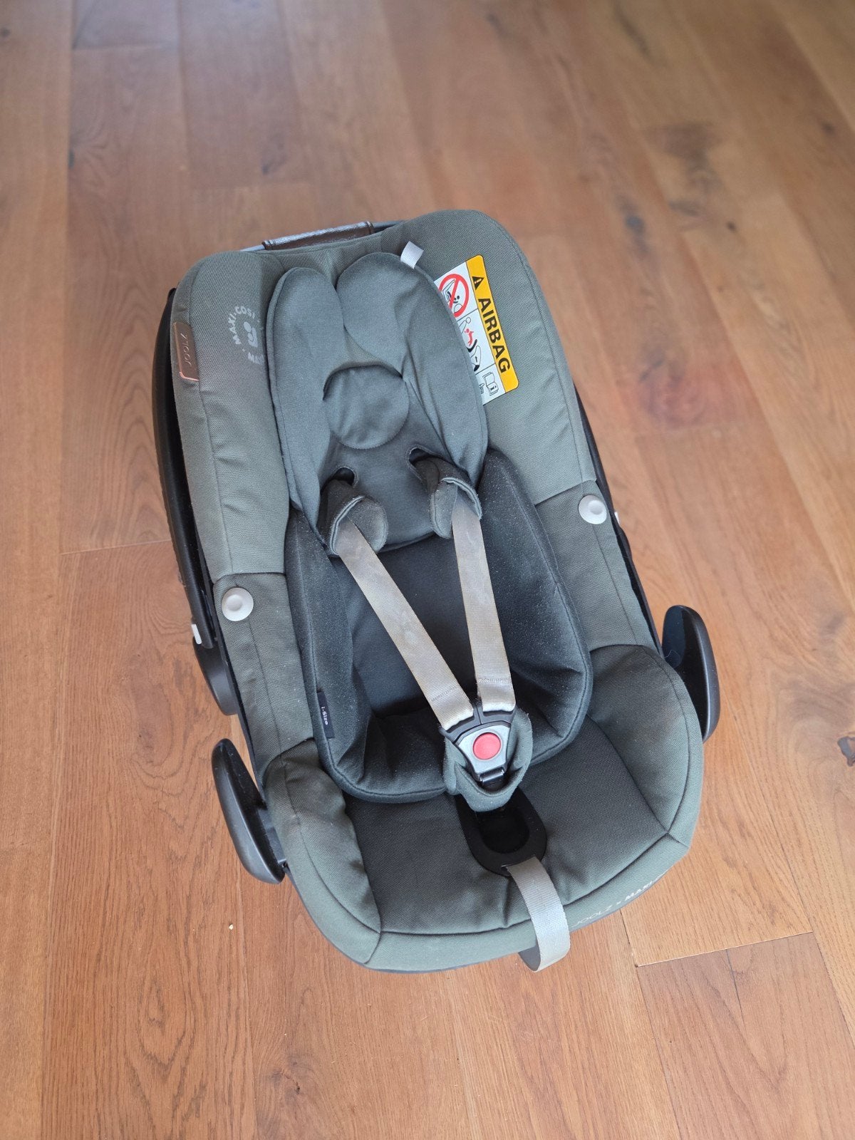 Foto 10 van Joolz Geo 2 Marvellous Green complete set met accessoires