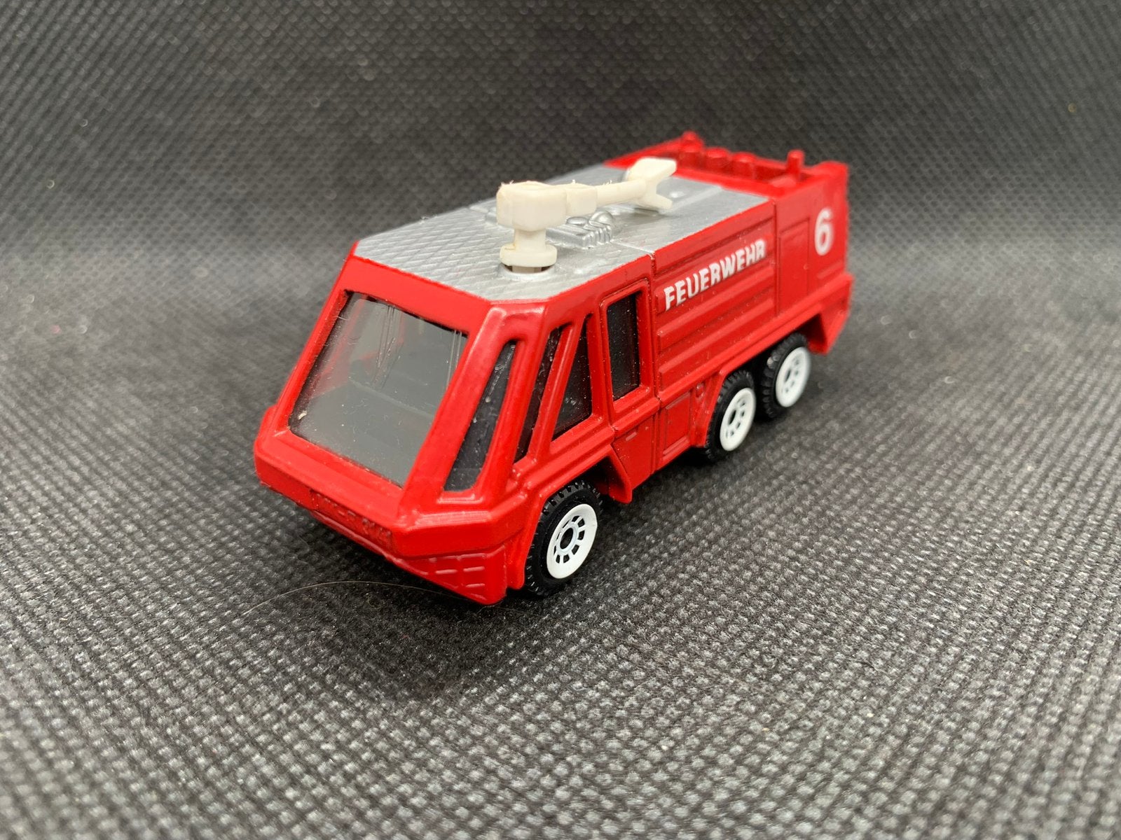 Siku Airport Brandweer 1:64, Verzenden, Zo goed als nieuw, Bus of Vrachtwagen