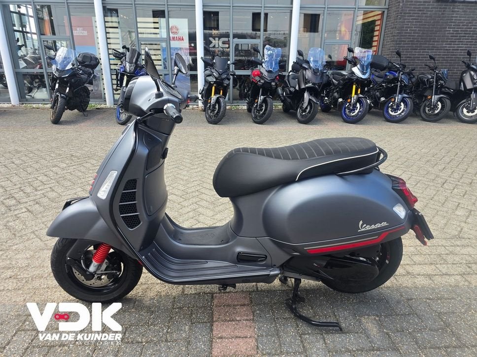 VESPA GTS 300 ABS (20212021) 1974Km, Scooter, Bedrijf, Onbekend, Onbekend