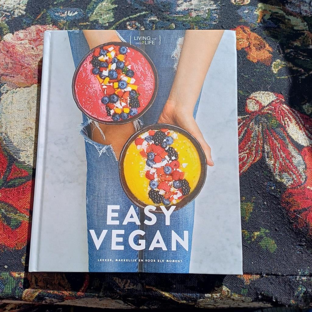 Easy Vegan - Living the green live., Ophalen of Verzenden, Gelezen