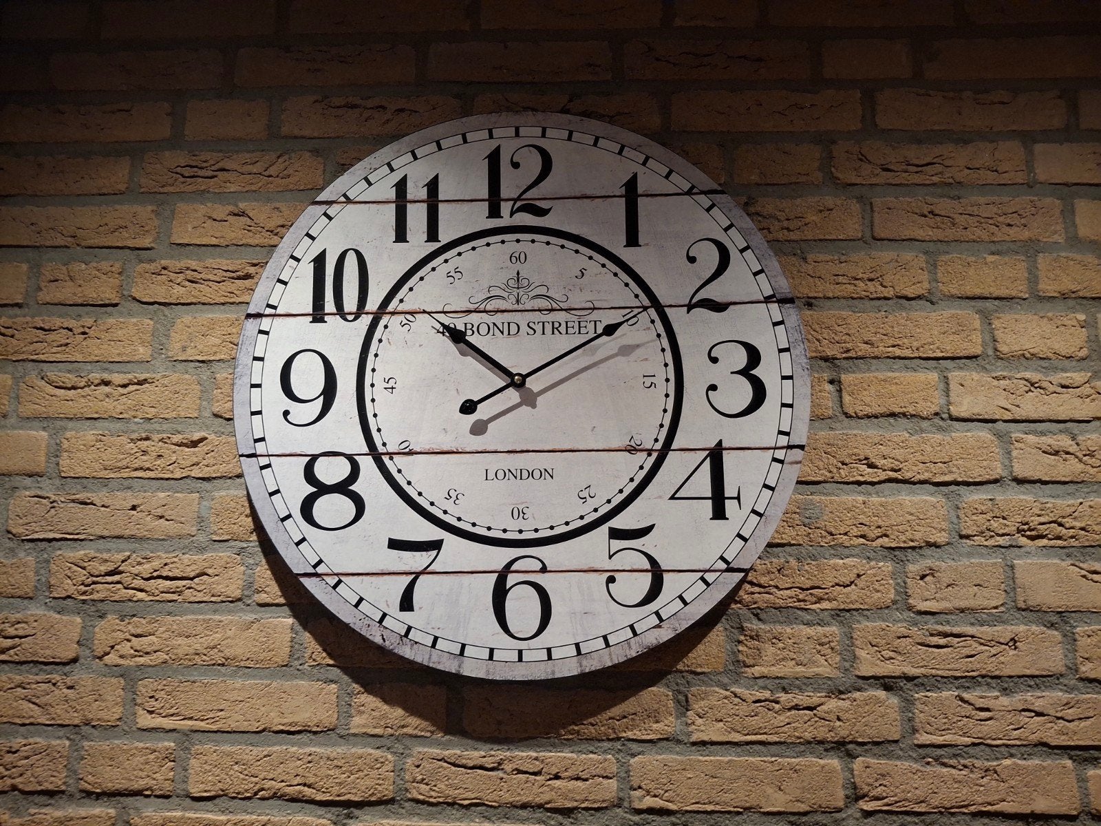 Wandklok 60 cm doorsnede, Huis en Inrichting, Woonaccessoires | Klokken, Ophalen, Wandklok