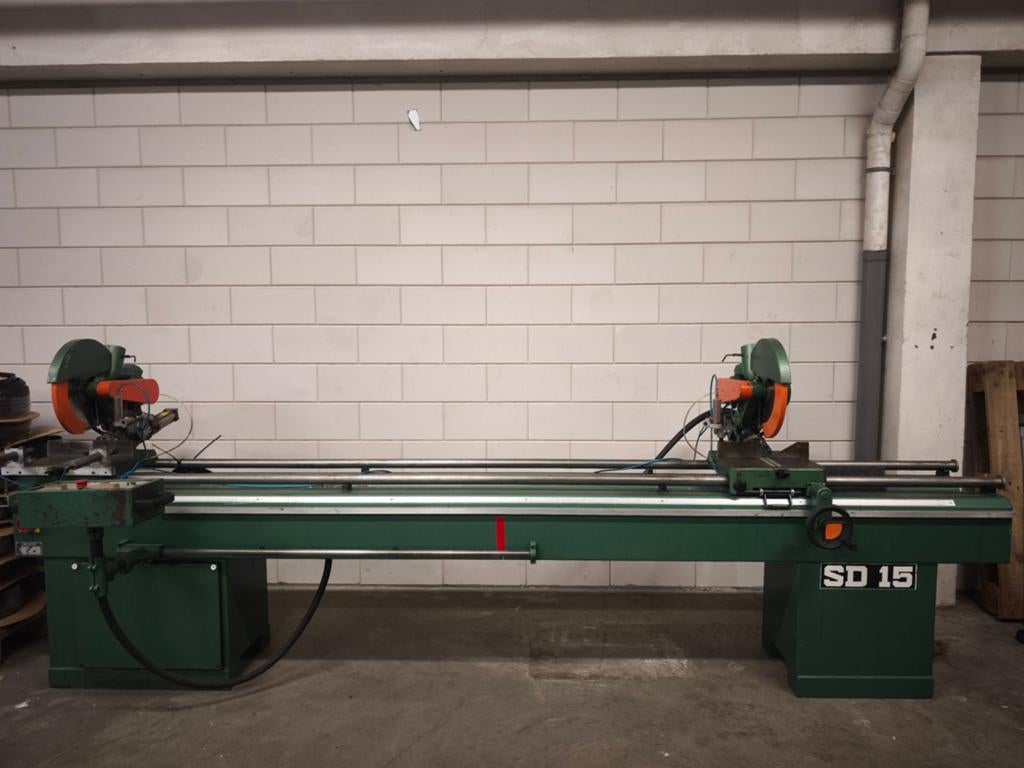 Wegoma SD Dubbele Afkortzaag - Aluminium/PVC - hout - ijzer, Ophalen, Gebruikt, Afkortzaag