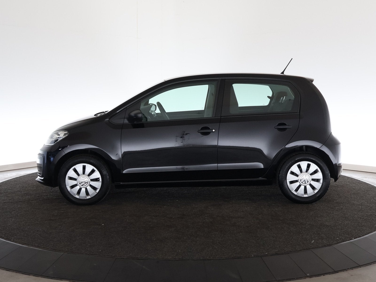 Volkswagen up! 1.0 BMT take up! | Airco | 12 maanden BOVAG |, Stof, Gebruikt, Zwart, Origineel Nederlands