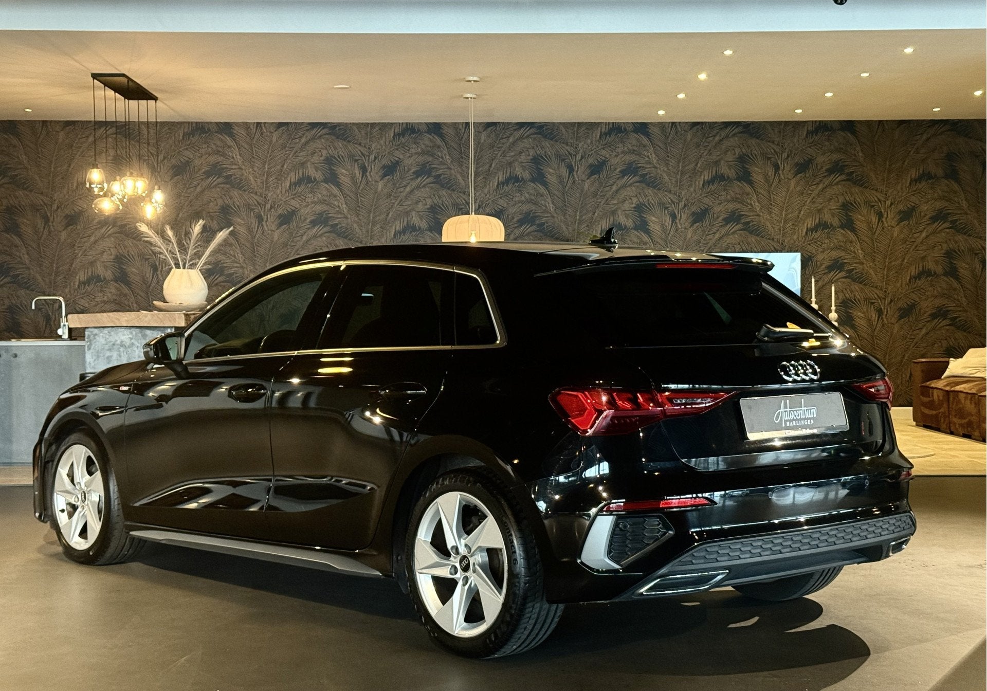 Audi A3 Sportback 30 TFSI S Edition I Automaat I Virtual Coc, Dealer onderhouden, Gebruikt, Origineel Nederlands, Hybride Elektrisch/Benzine