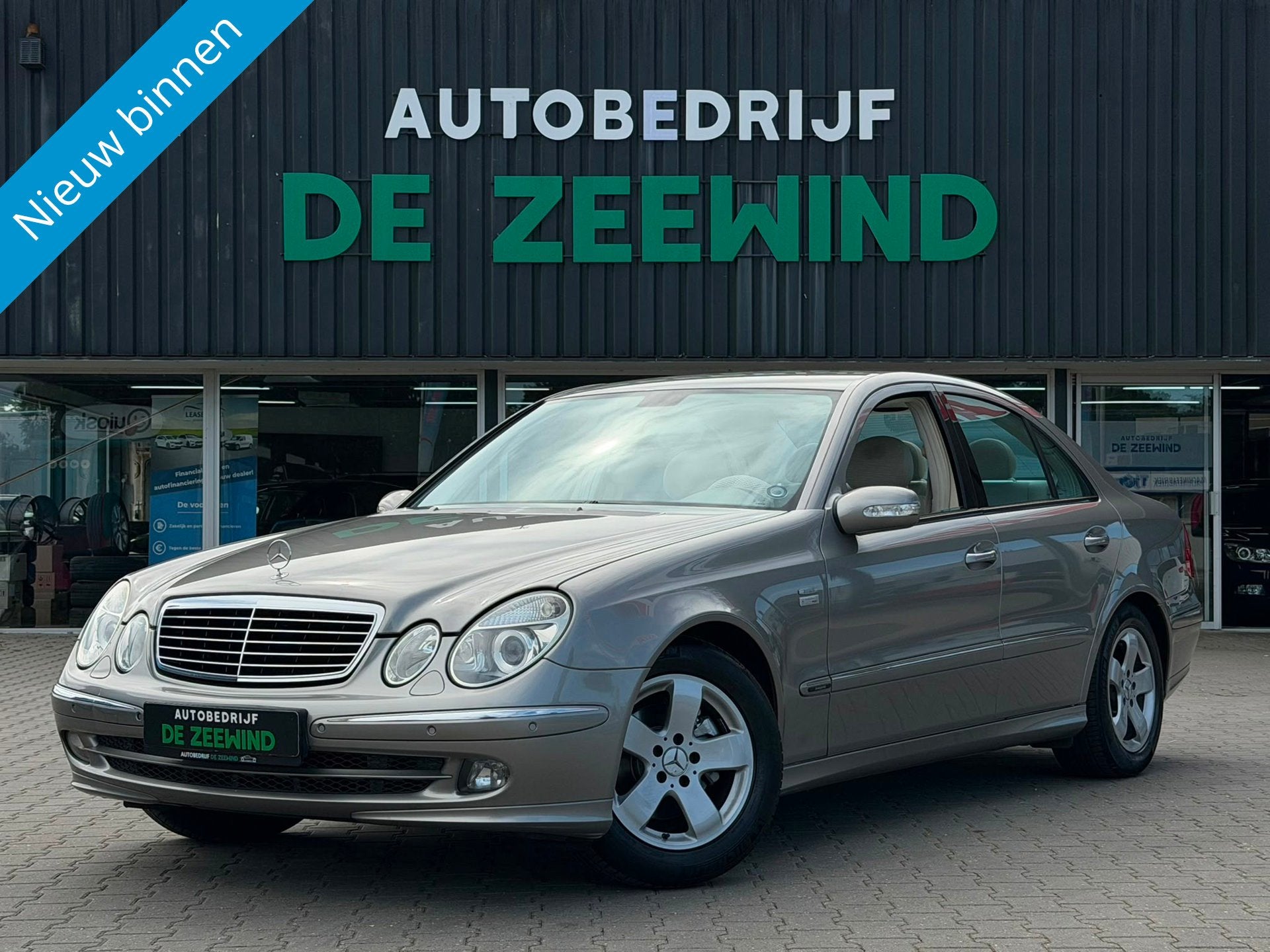 Mercedes-Benz E-klasse 240 Avantgarde|Origineel NL|Rijklaar, Auto's, Automaat, Achterwielaandrijving, 2597 cc, 1505 kg