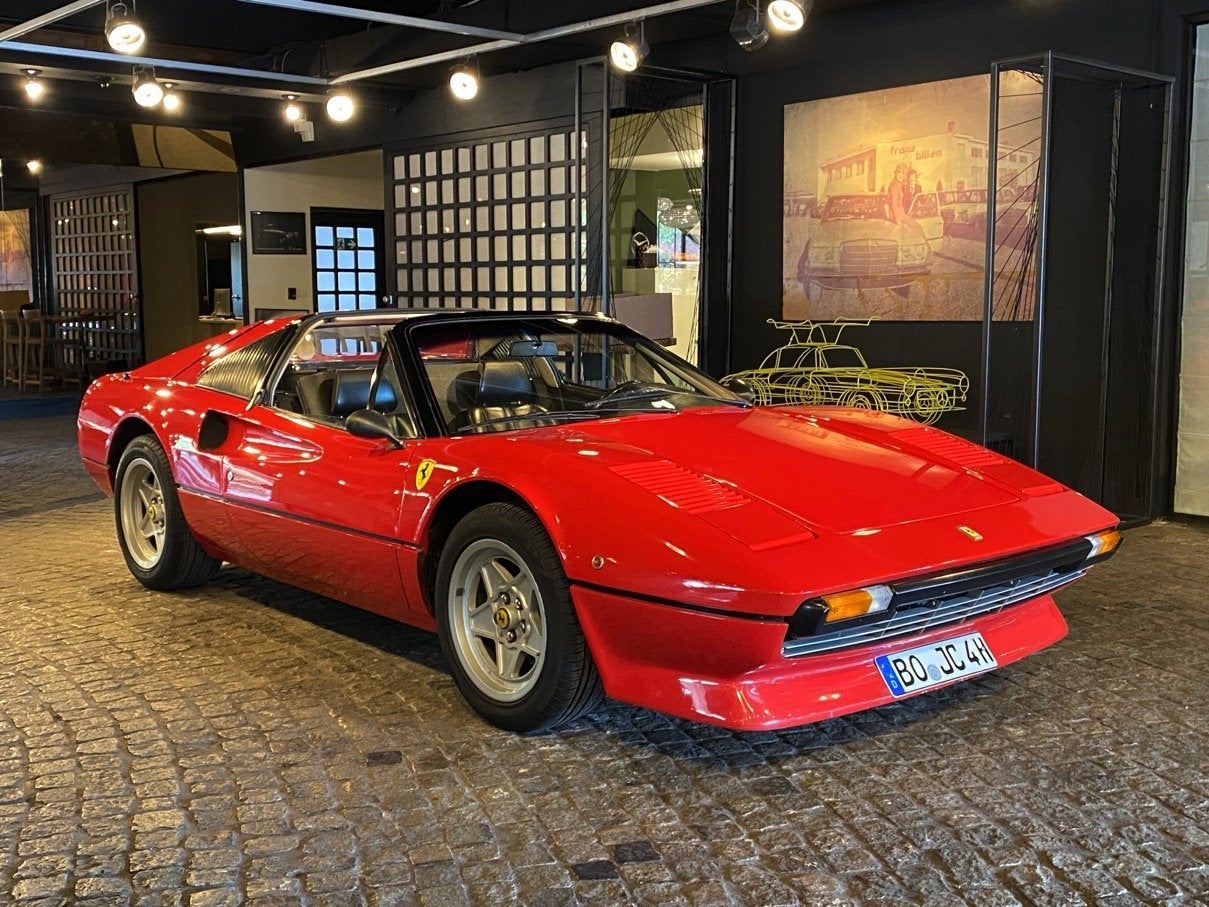 Ferrari 308 GTS - Mono scario - Targa (bj 1979), 223 pk, Cabriolet, Bedrijf, Handgeschakeld