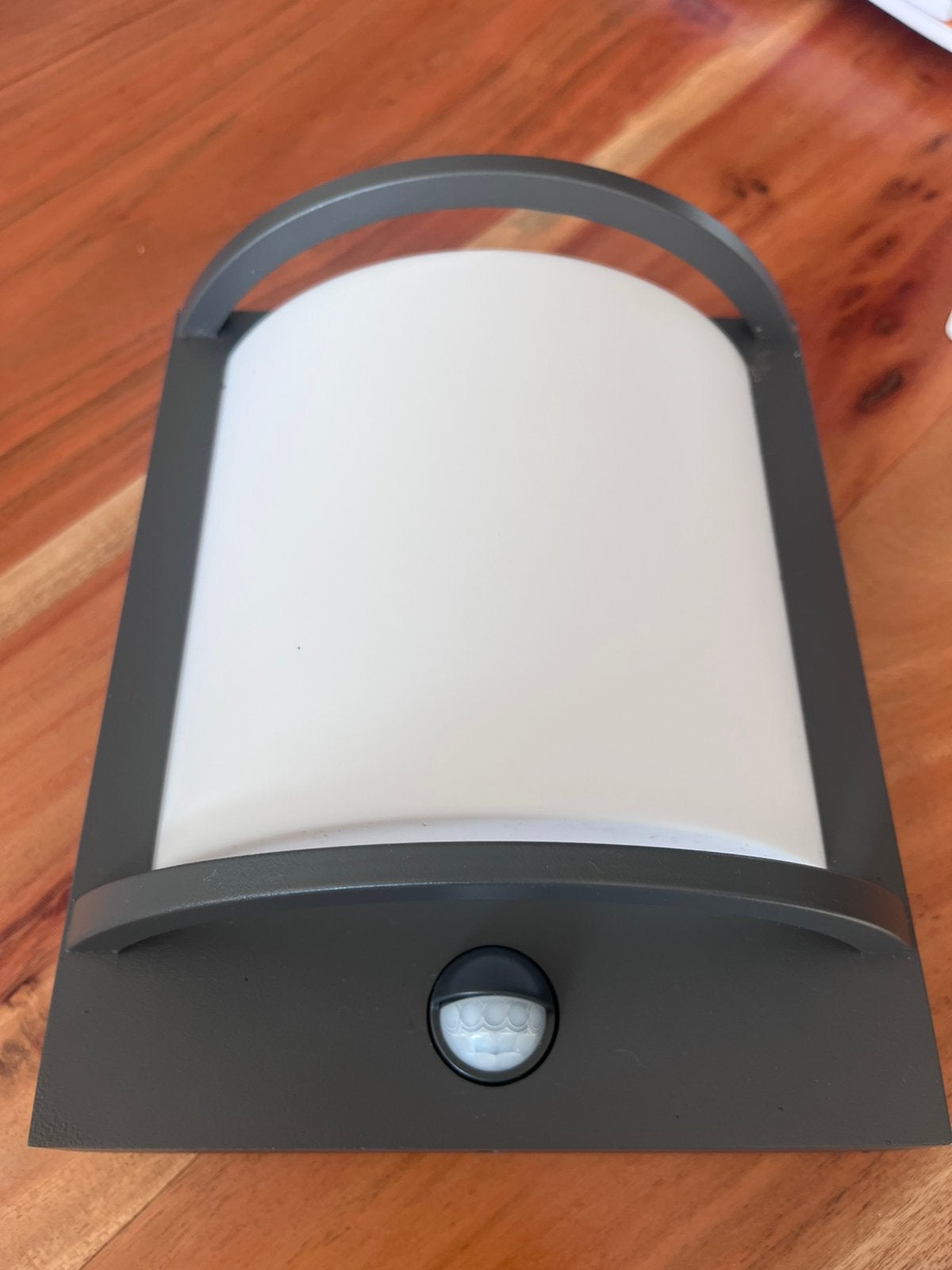 Philips buitenlamp Samondra antraciet met sensor LED 3,8W, Minder dan 50 watt, Wandlamp, Aluminium, Ophalen of Verzenden