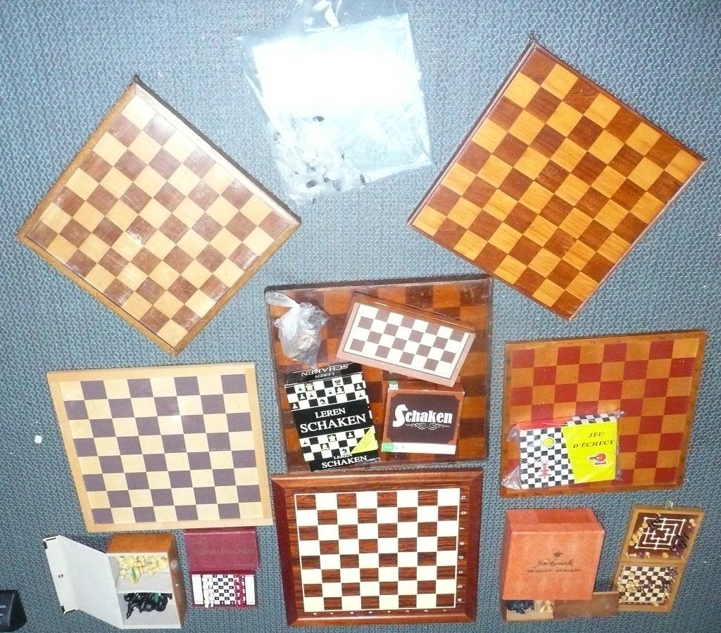 Lot schaken VEEL SCHAAK-borden boeken stukken TEKST  FOTO'S., Ophalen of Verzenden, 500 t/m 1500 stukjes, Gebruikt, Schaken