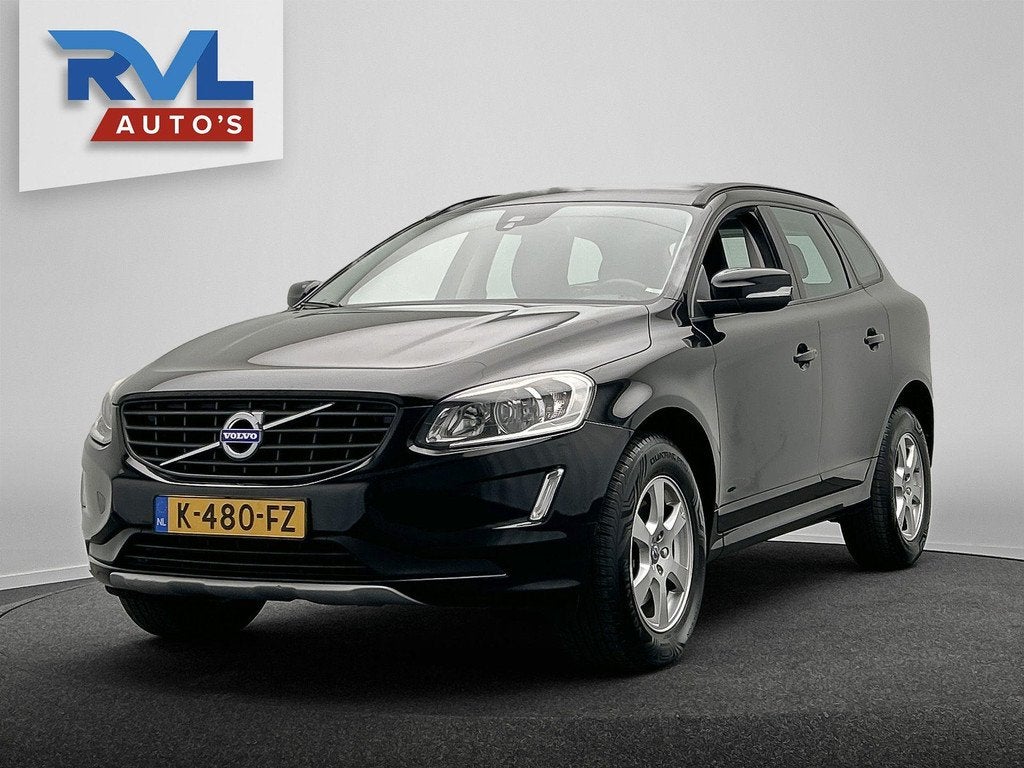 Volvo XC60 2.0 D3 FWD Momentum Trekhaak Navigatie Zitverhoge, Auto's, Volvo, Voorwielaandrijving, Stof, 4 cilinders, Automatische klimaatregeling