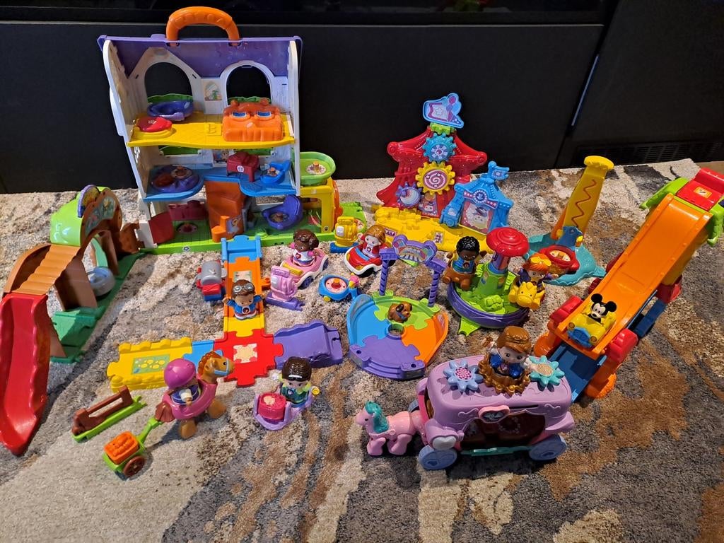 Vtech vrolijke vriendjes, Grote set speelgoed, Ophalen, Zo goed als nieuw, Jongen of Meisje