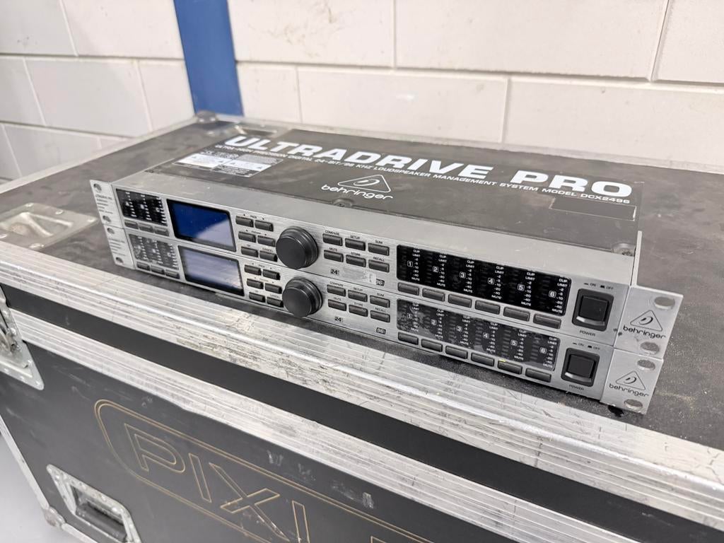 2x Behringer DCX2496 Ultradrive Pro – speaker management DSP, Ophalen of Verzenden, Zo goed als nieuw