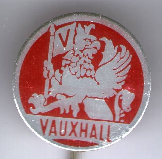 VAUXHALL rood blik auto speldje 15 mm ( D_100), Ophalen of Verzenden, Zo goed als nieuw, Transport, Speldje of Pin